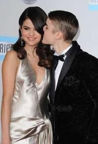 Selena and Justin at AMA